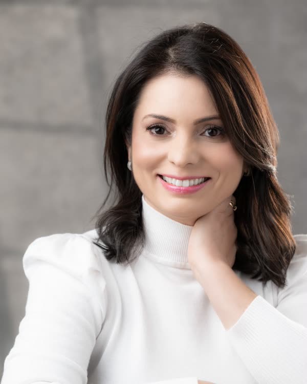 Cristiane Mendes