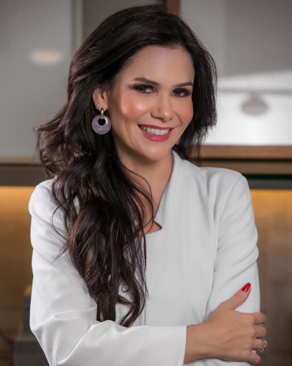 Tassiane Alvarenga